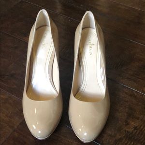 Cole Haan nude patten leather heels